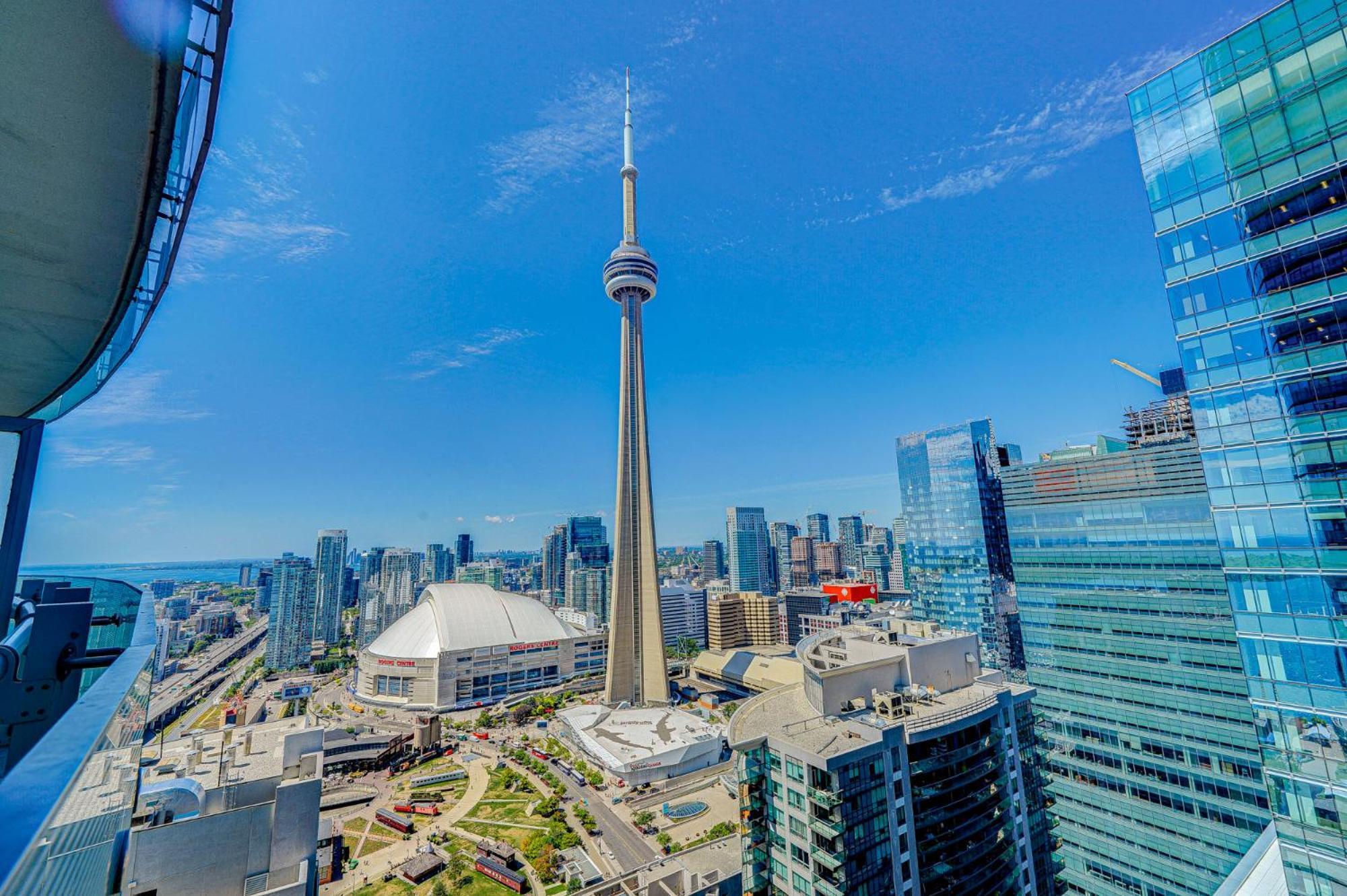 The Urban Escape Apartment Toronto Exterior photo